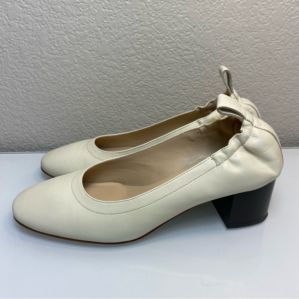 Everlane Italian Leather Day Heel in Bone 5.5 Women's Elastic Back Comfort